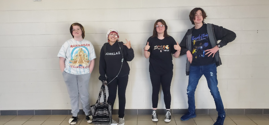 Science Hill Students Express Their Love of Music – The Hilltopper Herald